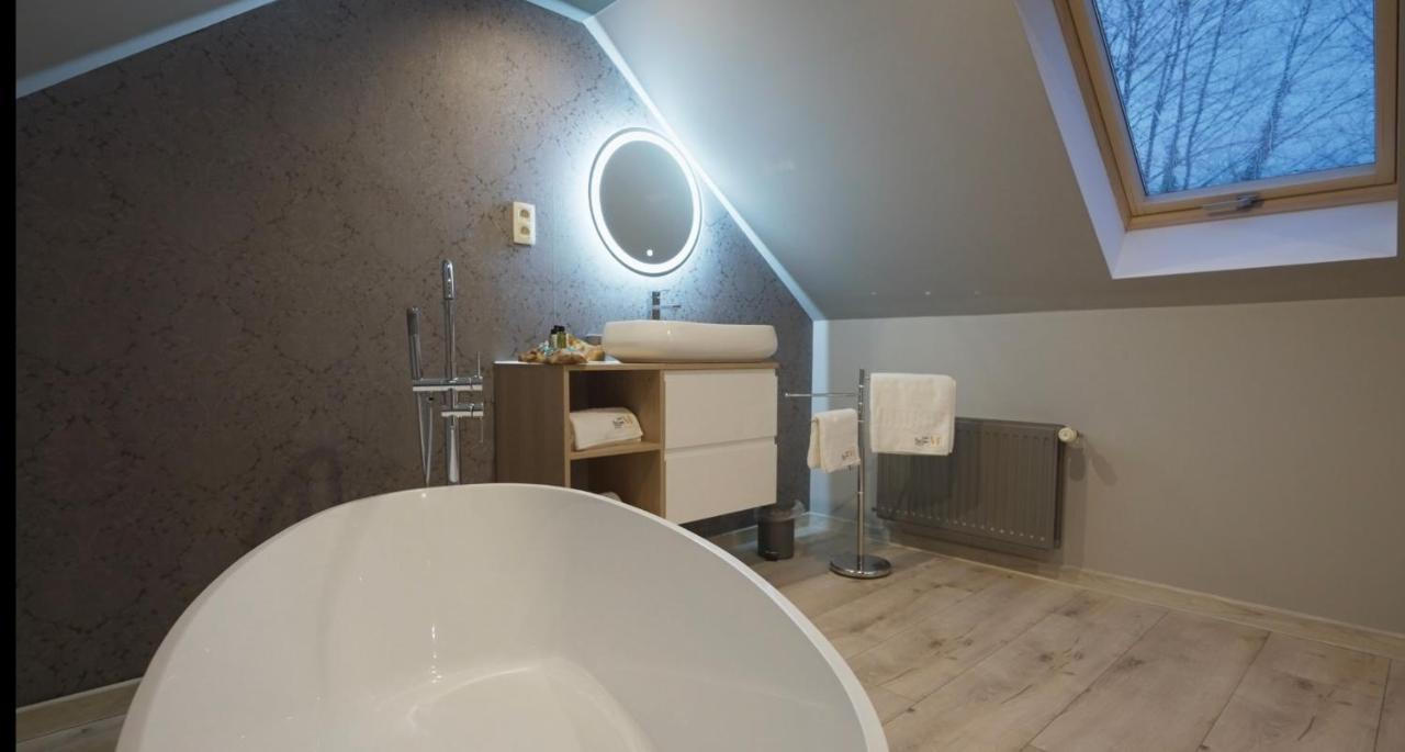 Les Suites M Wanze 外观 照片