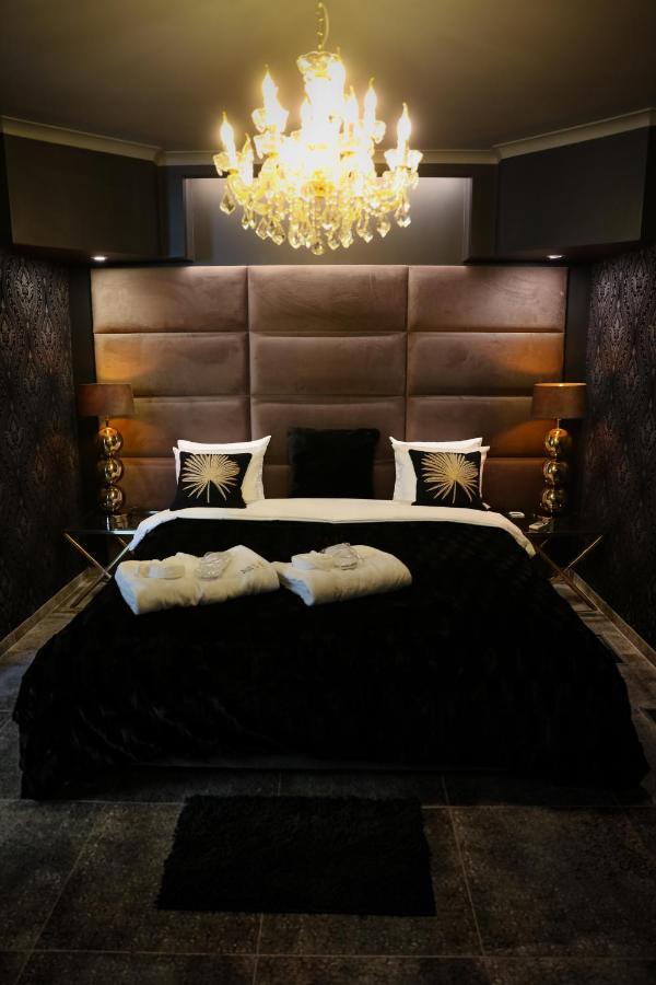 Les Suites M Wanze 外观 照片
