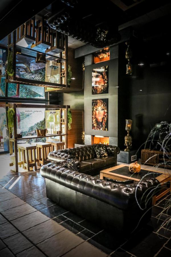 Les Suites M Wanze 外观 照片